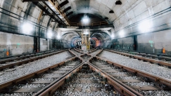 Η «υπόγεια πόλη» της Ελβετίας κάτω από τις Άλπεις: 2.000 χλμ σηράγγων σώζουν το περιβάλλον (vid)