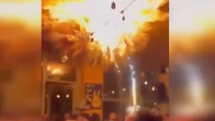 Όταν από τύχη το Παγκράτι δεν έγινε Ελβετία: Η επικίνδυνη «μόδα» των βεγγαλικών στα μπαρ