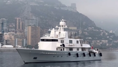 Μεγιστάνας αναγκάστηκε να αλλάξει το όνομα του γιοτ του όταν συνειδητοποίησε με τι σχετίζεται