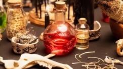 Πακιστάν: Εκτός νόμου η «μαύρη μαγεία» με ποινές έως 7 χρόνια φυλάκισης