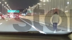 Μεθυσμένος περπάτησε περίπου 3χλμ στην Εθνική Οδό: Από την Κηφισιά μέχρι τη Βαρυμπόμπη (vid)