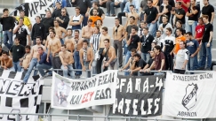 Οι «Θεές» προστατεύουν την μπάλα πόρνη!