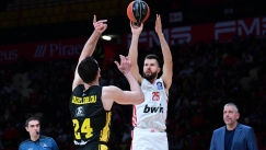 Άλεκ Πίτερς