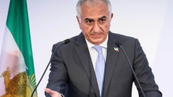 Ιράν: Ποιος είναι ο Ρεζά Παχλαβί που καλεί σε ανυπακοή και προαναγγέλλει την επιστροφή του