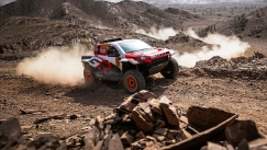 Επίδειξη δύναμης από Λάτεγκαν και Toyota στο Stage 4 του Ράλλυ Ντακάρ