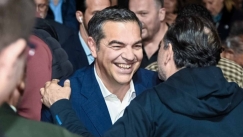 Δεύτερη δύναμη η Καρυστιανού σε πρόθεση ψήφου: «Ροκανίζει» την αντιπολίτευση ο Τσίπρας