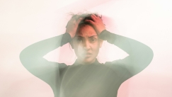 Ανησυχείς για τη γήρανση του εγκεφάλου; Μελέτες συνδέουν την καθημερινή κατανάλωση καφέ με την επιβράδυνση της γνωστικής παρακμής