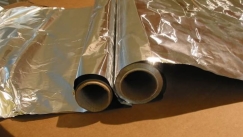 Ο λόγος που οι αρχιτέκτονες συνιστούν το αλουμινόχαρτο στους τοίχους: Αυτή η μέθοδος λειτουργεί