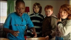 Boys and Girls Alone: 20 παιδιά έμειναν μόνα τους σε ένα σπίτι για ένα αμφιλεγόμενο reality (vid)