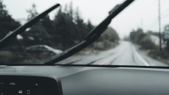 Πώς να απαλλαγείτε μια και καλή από τα θολωμένα τζάμια