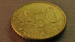 Πήγε με 19 κιλά κέρματα των 50 λεπτών για να τα «ανταλλάξει»: Κατέληξε στο τμήμα