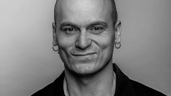 Ένοχος για βιασμό ο Λάμπρος Φιλίππου: Ποινή 4 ετών με αναστολή