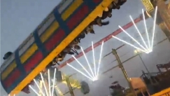 Η στιγμή που καταρρέει παιχνίδι σε λούνα παρκ στην Ινδία: Ένας νεκρός και 13 σοβαρά τραυματίες