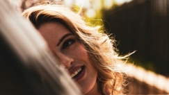 Οι άνθρωποι που δεν έχουν αυτοσεβασμό, επαναλαμβάνουν αυτά τα 10 πράγματα στη ζωή τους