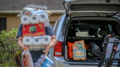 Πορτ-μπαγκάζ: 5 κόλπα για τη μέγιστη αξιοποίηση του χώρου