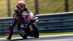 Ο Μ. Μάρκεθ «δίνει πόνο» από το ξεκίνημα στις δοκιμές του MotoGP στη Σεπάνγκ