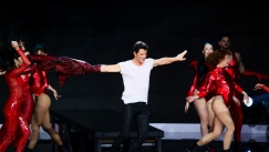 Σάκης Ρουβάς: «O Mανόλο έβαλε το επί κοντώ στα σπίτια των Ελλήνων»