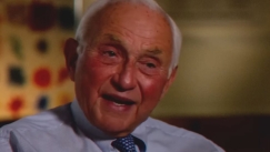 Σκάνδαλο Έπσταϊν: O δισεκατομμυριούχος της Victoria's Secret, Λέσλι Γουέξνερ, αναφέρεται ως συνεργός του