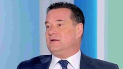 Ο Άδωνις Γεωργιάδης απαντά για τα «κρακεράκια»: «Καθόμασταν εκεί 1,5 ώρα, μου ήρθε μια λιγούρα»