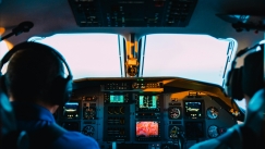 Ο λόγος που δεν πρέπει να αλλάζεις θέση στο αεροπλάνο πριν την απογείωση