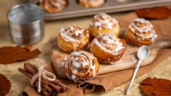 Ουρές και business στην Αθήνα για τα νοστιμότερα Cinnamon rolls: Aυτά είναι τα 5 τοπ