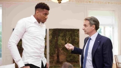 Συγχαρητήρια Μητσοτάκη σε Αντετοκούνμπο: «Συμβολίζει αξίες όπως η ανθρώπινη αξιοπρέπεια και η ισότητα»