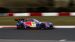 Ο Φερστάπεν νίκησε στο Nürburgring αλλά αποκλείστηκε στα χαρτιά