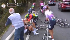 Τρομακτικό ατύχημα αθλήτριας στον ποδηλατικό αγώνα Μιλάνο-Σαν Ρέμο