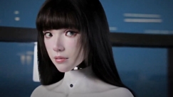 Λίγο αμήχανο: Το ρομπότ στην Κίνα που σε κοιτάει στα μάτια και σε «νιώθει»