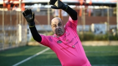 Ο Μάρκος Σεφερλής ως τερματοφύλακας