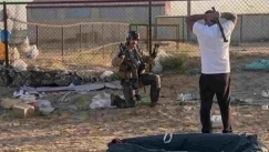 «Πίσω, είμαι Αμερικανός!»: Η στιγμή που κάτοικος του Κουβέιτ απειλεί τον πιλότο του F-15 που καταρρίφθηκε, νομίζοντας ότι είναι Ιρανός