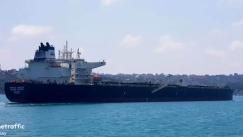 Χτυπήθηκε ελληνόκτητο δεξαμενόπλοιο με 10 Έλληνες ναυτικούς στη Μαύρη Θάλασσα