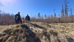 Αρχαιολόγοι στην Τσεχία ερεύνησαν τύμβο σε αγρόκτημα και ανακάλυψαν ερείπια 5.000 χρόνων