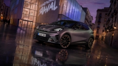 CUPRA Raval: Το ηλεκτρικό «αντίδοτο» στην κίνηση της πόλης με αυτονομία έως 450 χλμ.