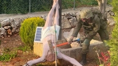 Λίβανος: Σάλος με φωτογραφία Ισραηλινού στρατιώτη που καταστρέφει άγαλμα του Εσταυρωμένου Χριστού