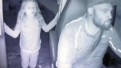 Ηχητικό ντοκουμέντο της φρίκης: Ο κούριερ τραγουδούσε «τρίγωνα κάλαντα», ενώ δολοφονούσε την 7χρονη Αθηνά (vid)