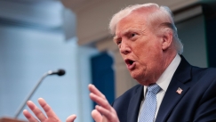 Τελεσίγραφο Τραμπ προς Ιράν: «Αν δεν υπάρξει συμφωνία ως το βράδυ της Τρίτης, θα καταστρέψουμε κάθε ενεργειακή υποδομή μέσα σε τέσσερις ώρες»