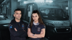 Νυχτερινή βάρδια με ασθενοφόρο του ΕΚΑΒ: Τι συμβαίνει στη σκοτεινή Αθήνα