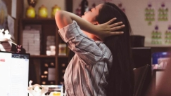 Η τοξικότητα στον χώρο εργασίας μας γερνά πιο γρήγορα, σύμφωνα με έρευνα