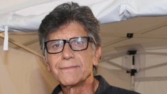 Γιάννης Μπέζος για Κωνσταντοπούλου: «Γίνεται λίγο αστεία μερικές φορές»