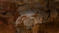 Το παράξενο άνοιγμα που ανακάλυψαν 4 αγόρια το 1940 ακολουθώντας έναν σκύλο: Αποδείχθηκε ένα από τα σημαντικότερα σπήλαια