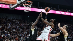  Κλείδωσε τον «ξανθό» στο χρονοντούλαπο