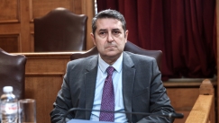 Στο νοσοκομείο με λιποθυμικό επεισόδιο ο Γιώργος Μυλωνάκης: Αποχώρησε από το το «Happy Day» η σύζυγός του