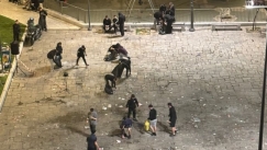 Οπαδοί του ΠΑΟΚ καθάρισαν την πλατεία Ναυαρίνου όπου έβλεπαν τον τελικό με την Μπιλμπάο