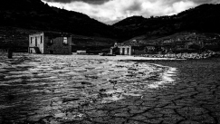 «Οι ορφανοί»: Πρώτα «μίλησαν» τα πιστόλια