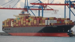 Χτυπήθηκε πλοίο ελληνικών συμφερόντων στα Στενά του Ορμούζ