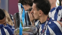 Η απονομή του Κυπέλλου στη Σοσιεδάδ