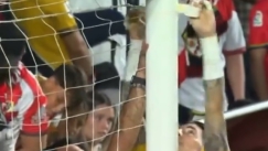 Υπό διάλυση το γήπεδο της Ράγιο Βαγιεκάνο: Μετά τον χαλασμένο πίνακα, είχαμε και... μονωτική ταινία στο τέρμα!