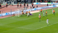 Ο Κωστούλας στο 87' έδιωξε την μπάλα πάνω στην γραμμή κρατώντας το 2-1 για τον ΟΦΗ