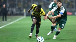 Η μοναδική ευκαιρία του Ζίνι για το 2-1 της ΑΕΚ